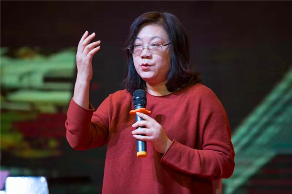 庞慧敏董事长分享企业家的个人经历.jpg