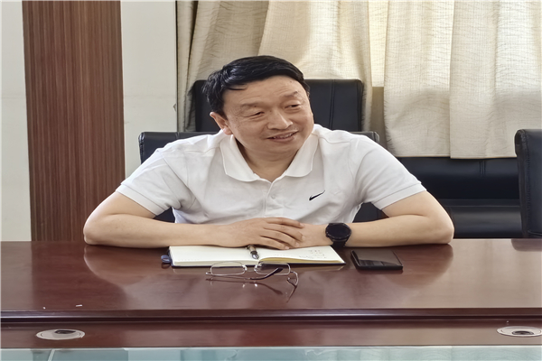 教学副校长李向伟总结发言.jpg 教学副校长李向伟总结发言.jpg