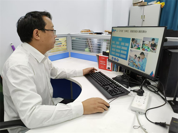 05cdaf566abaa507abf31a31a3d30ee.jpg